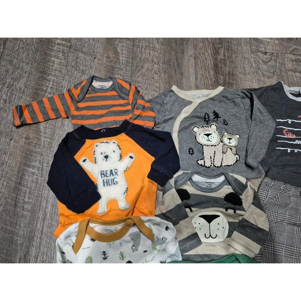 Baby boy clothing lot size 0-3 months